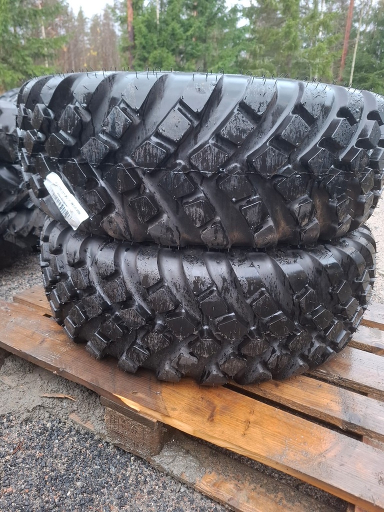 320/70R20 110A8 Galaxy Garden-Pro Ajamaton Vanteella jako: 6x151 keskireikä 110mm KUBOTA