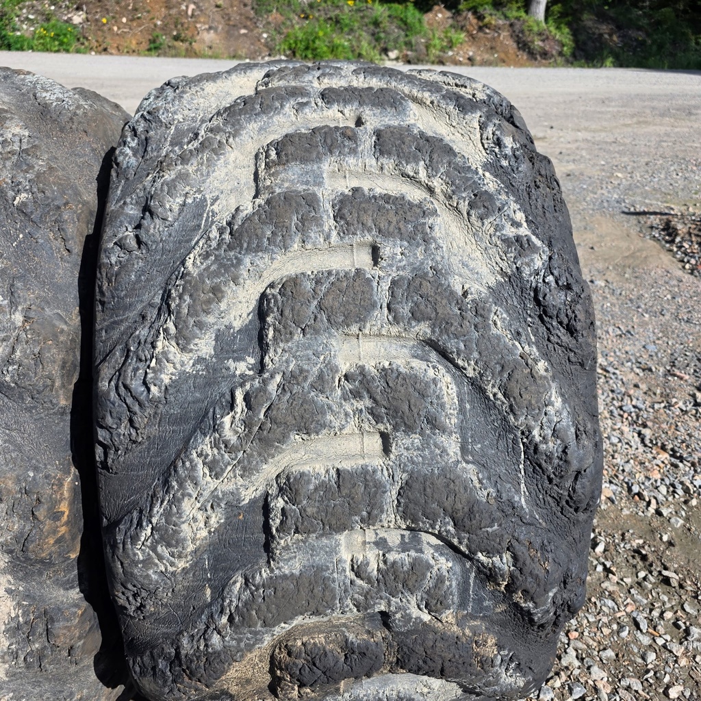 710/45-26.5 24pr NOKIAN FOREST KING F2 Käytetty Metsäkonerengas DOT-17 15-20 (nr.3) (kopio)
