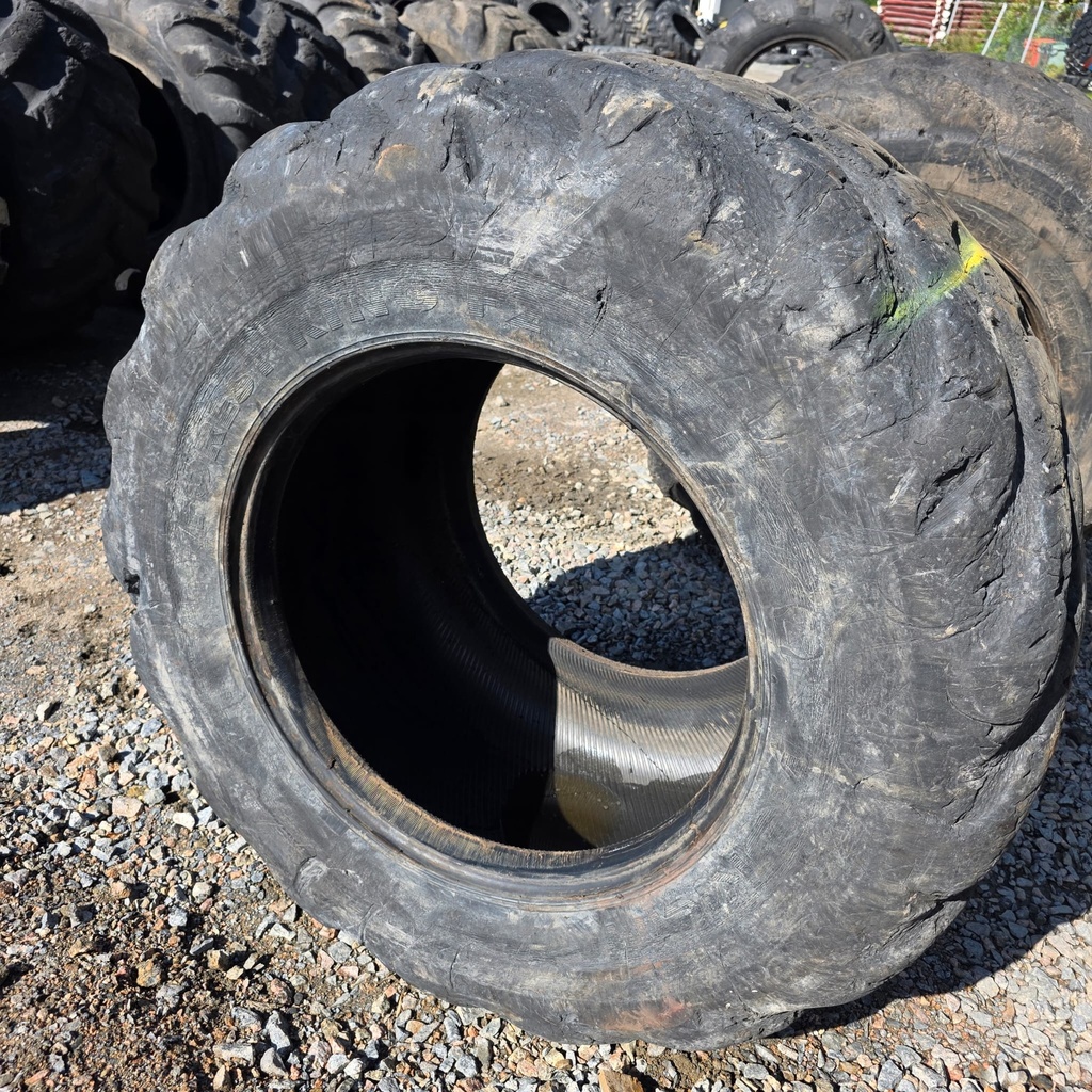 710/45-26.5 20pr NOKIAN FOREST KING F2 Käytetty Metsäkonerengas DOT-14 15mm  (nr.11)