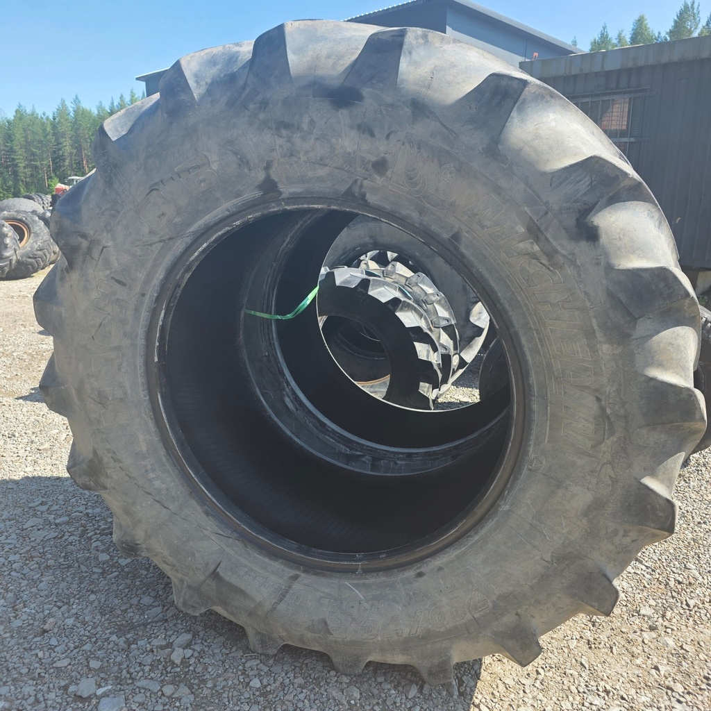 710/70R42 173D MICHELIN MACXHBIB Käytetty rengas DOT-14  25mm (Asialliset renkaat)