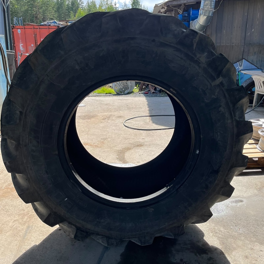 600/70R30 159D Michelin Axio BiB Käytetty rengas 25mm DOT-17 (Pintapaisettu)
