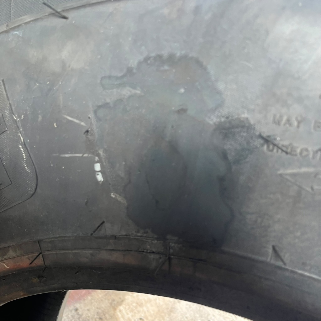 440/80R30 (16.9R30) 153D BKT Ridemax IT-696 Käytetty palapintarengas 18mm DOT-20
