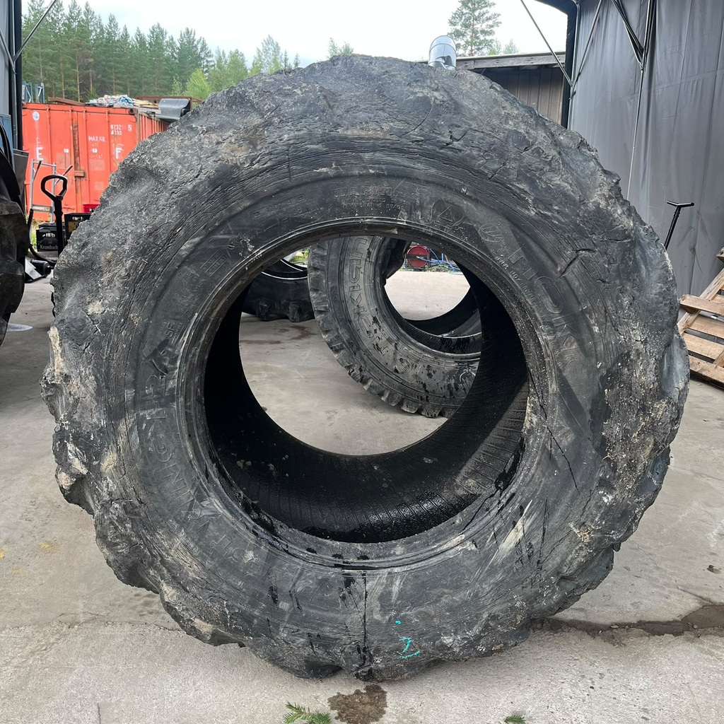 710/45R26.5 24PR Nokian Forest King F2  Käytetty Metsäkonerengas 23mm DOT-17