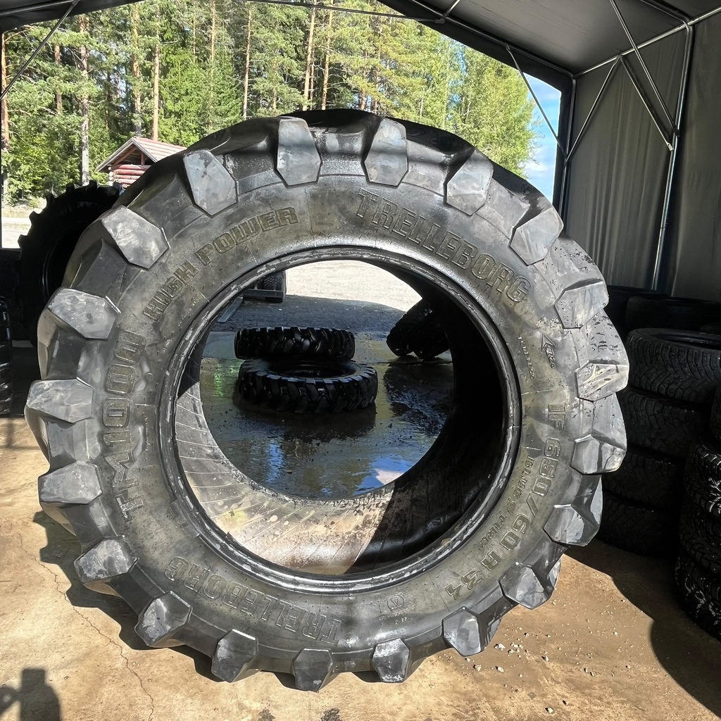 650/60R34 159D Trelleborg TM1000 High Power Käytetty rengas 36mm DOT-21 Tubeless (Toinen Paistokorjattu)