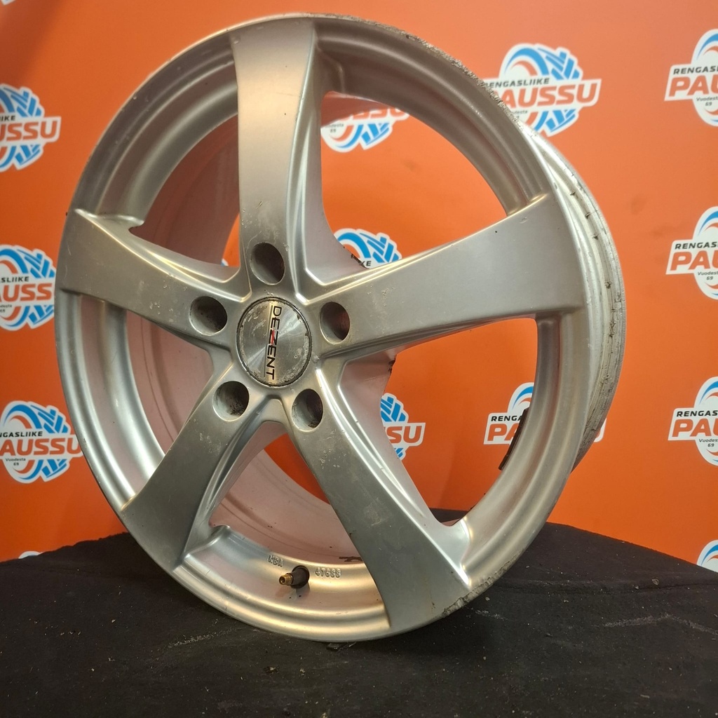Käytetty DEZENT vannesarja 5x120 ET 35 KR 72,6 7.5x17"
