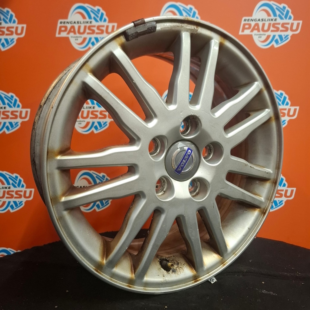 Käytetty VOLVO vannesarja 5x108 ET 46 KR 63,4 6x15"