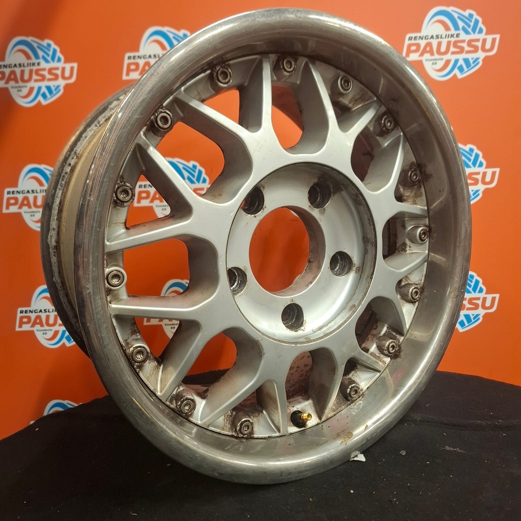 Käytetty vannesarja 5x139,7 ET 30 KR 95 8x16"