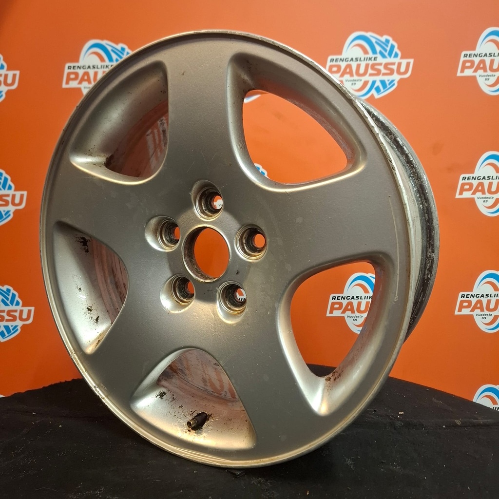 Käytetty AUDI vannesarja 5x112 ET 45 KR 57,1 7x16"