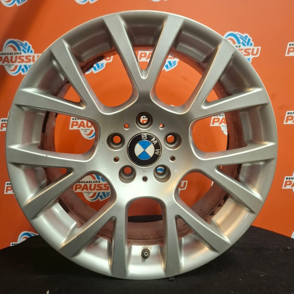 Käytetty BMW Style 238 vannesarja 5x120 ET30 KR72,6 8x18"