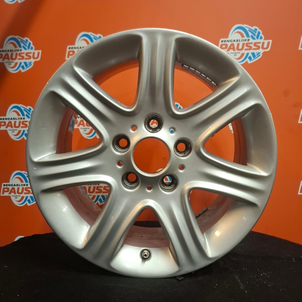 Käytetty BMW vannesarja 5x120 ET40 KR72,6 7x16"