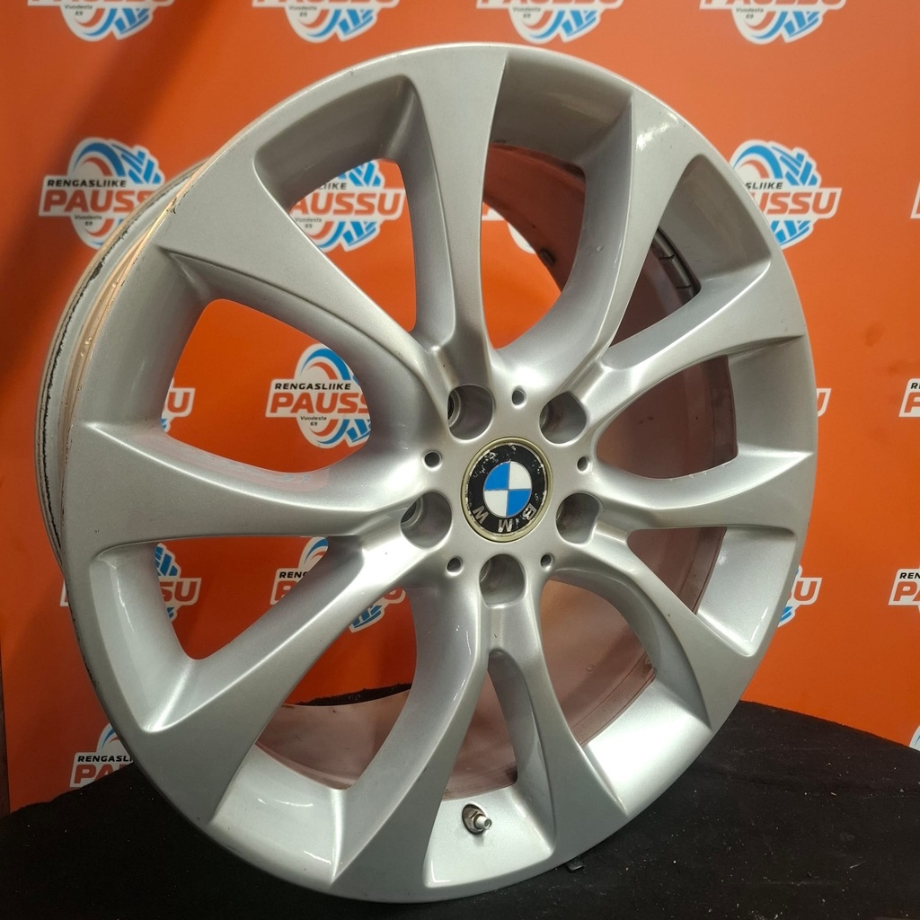 Käytetty BMW Style 450 vannesarja 5x120 ET48 KR74,1 9x19"