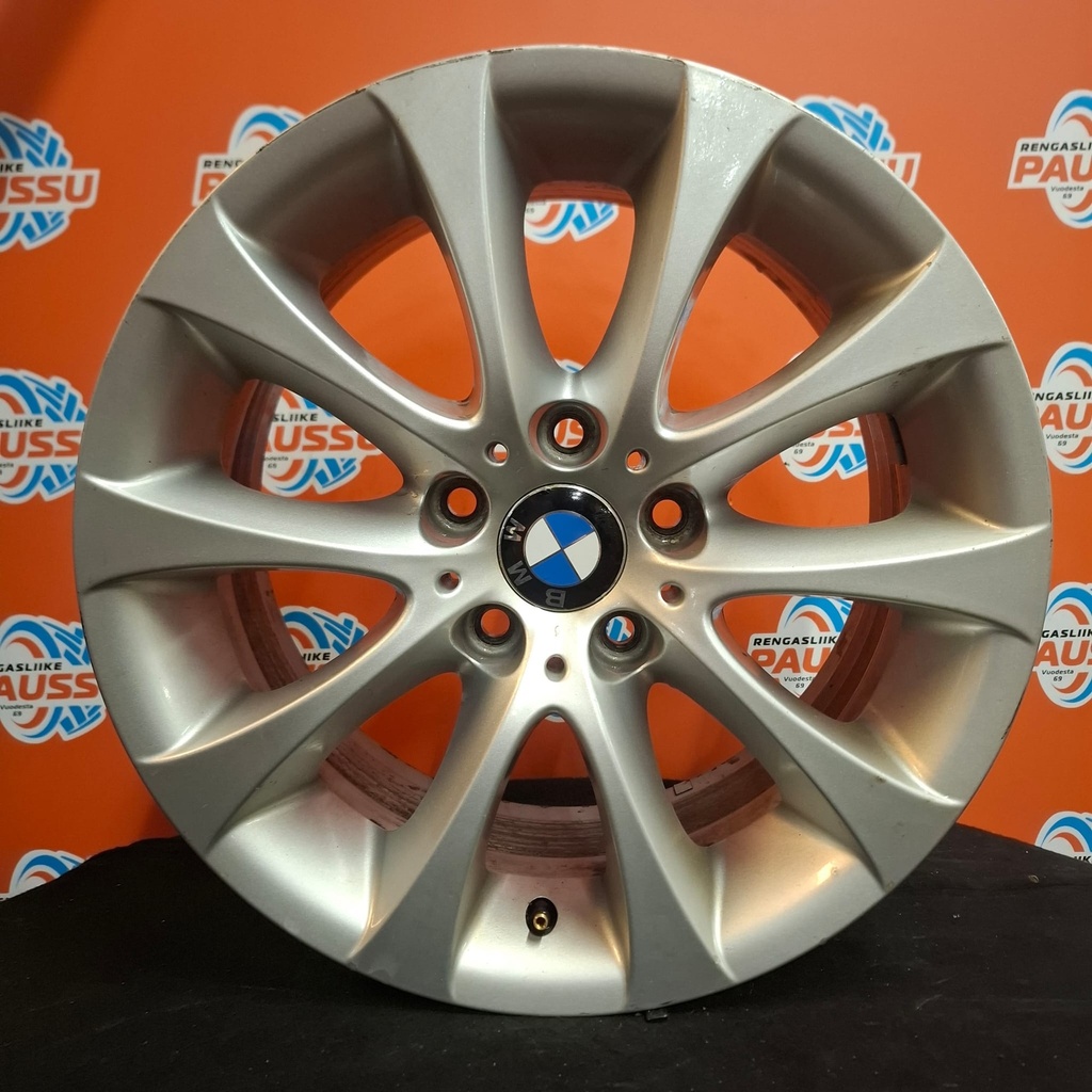 Käytetty BMW Style 188 vannesarja 5x120 ET34 KR72,6 8x17"