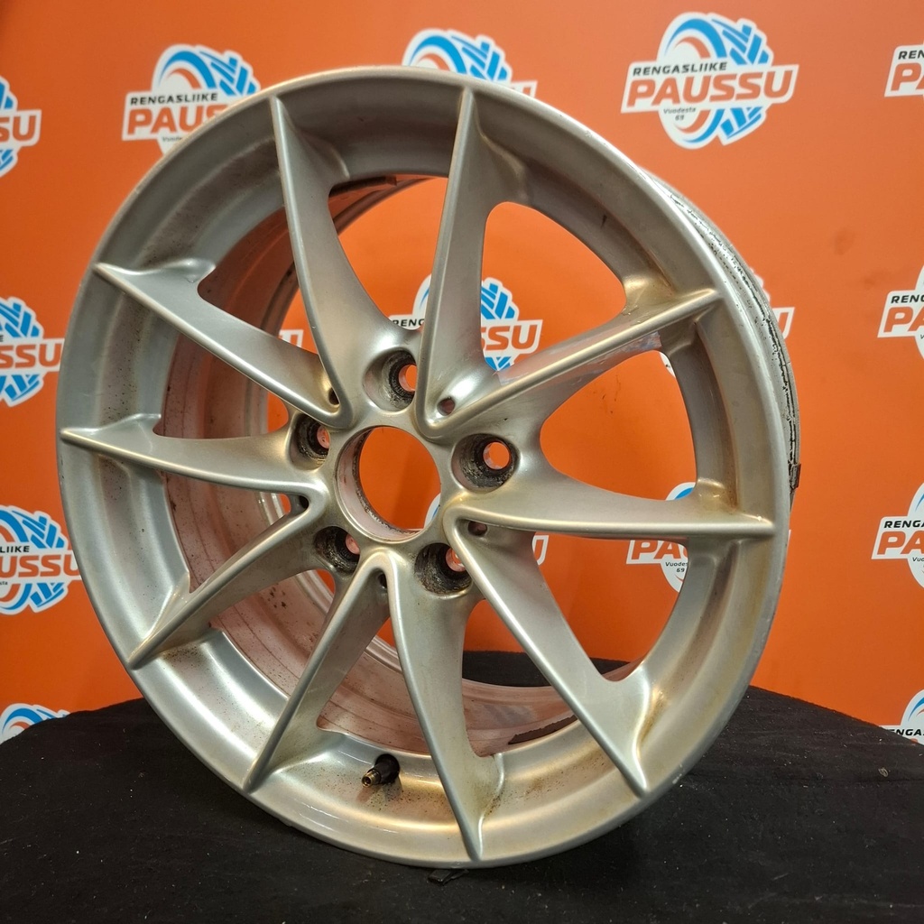 Käytetty BMW V-Spoke 360 vannesarja 5x120 ET31 KR72,6 7x16"