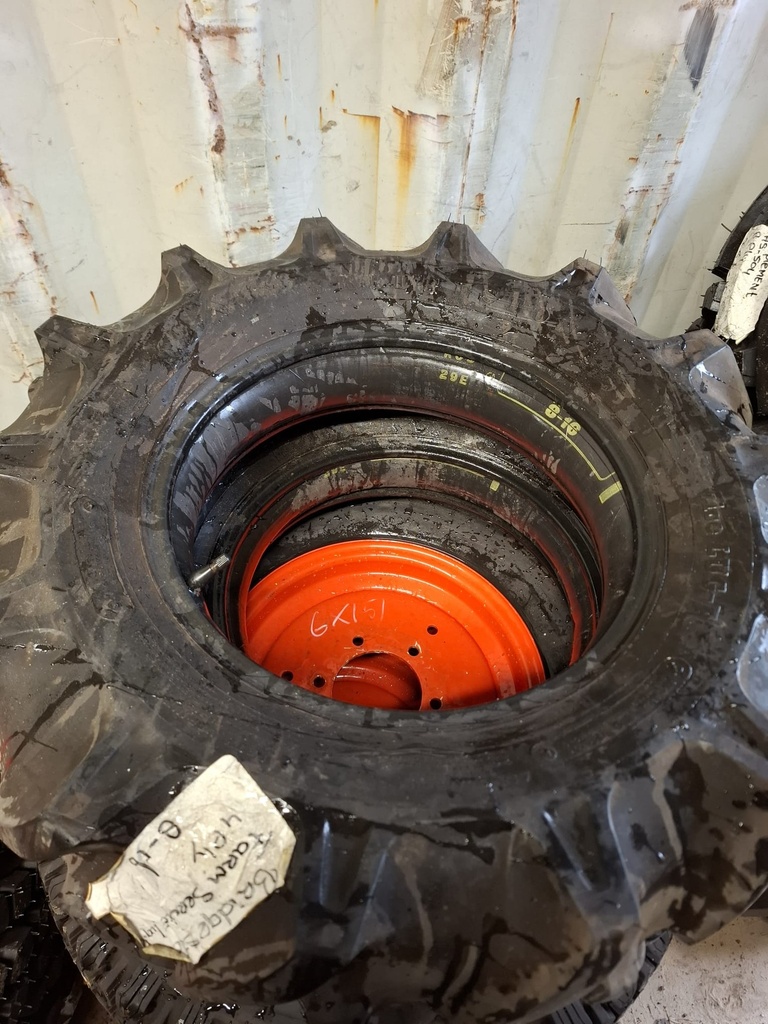 8-16 4pr Bridgestone käytetty 21mm (Sisärenkaat mukana)