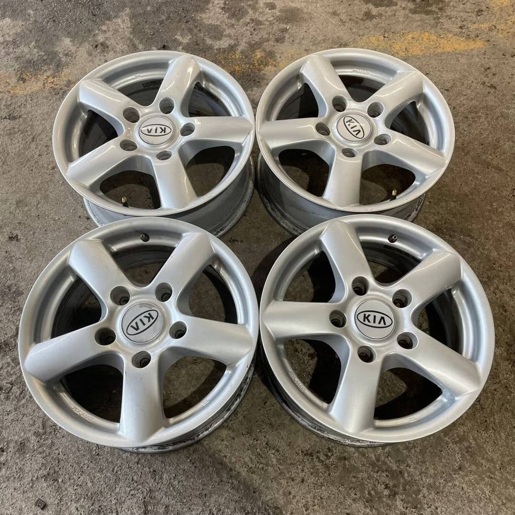 Käytetty KIA vannesarja 5x139,7 ET 45 KR 95,3 7x16"