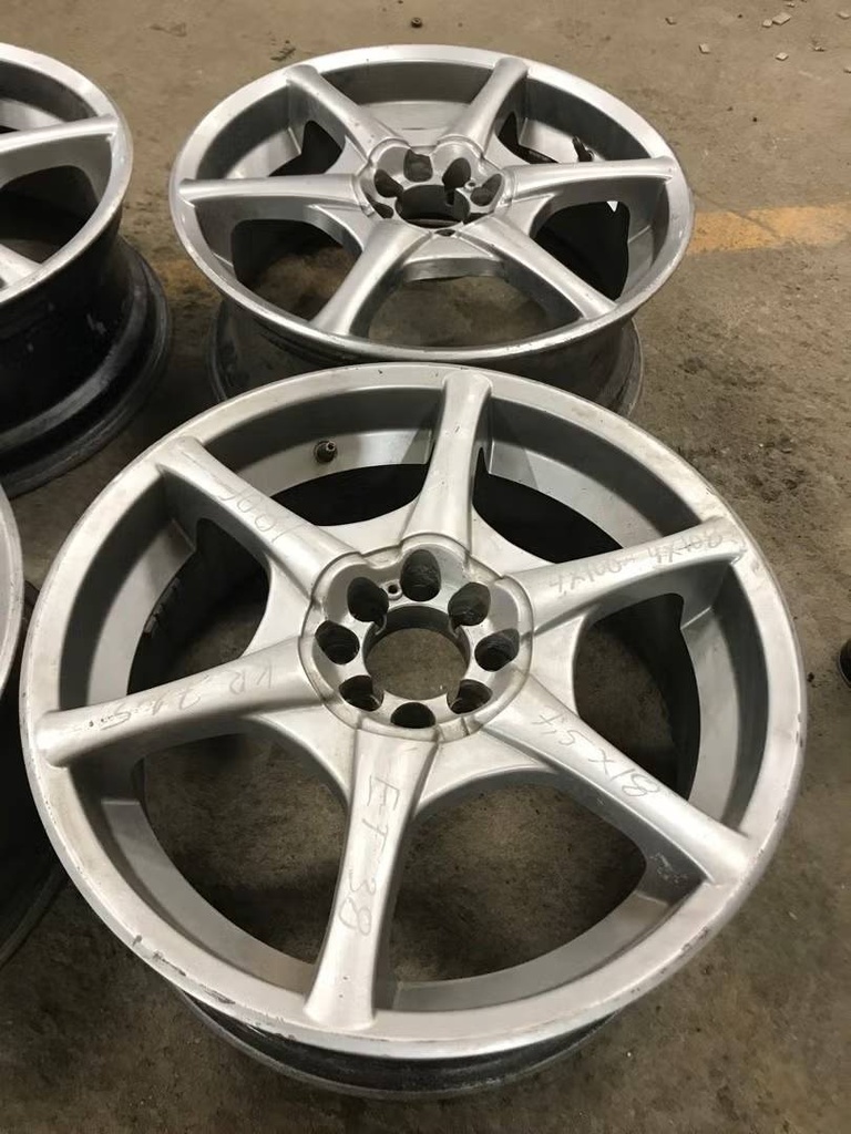 Käytetty vannesarja 4x100-108 ET 38 KR 72,5 7,5x18"