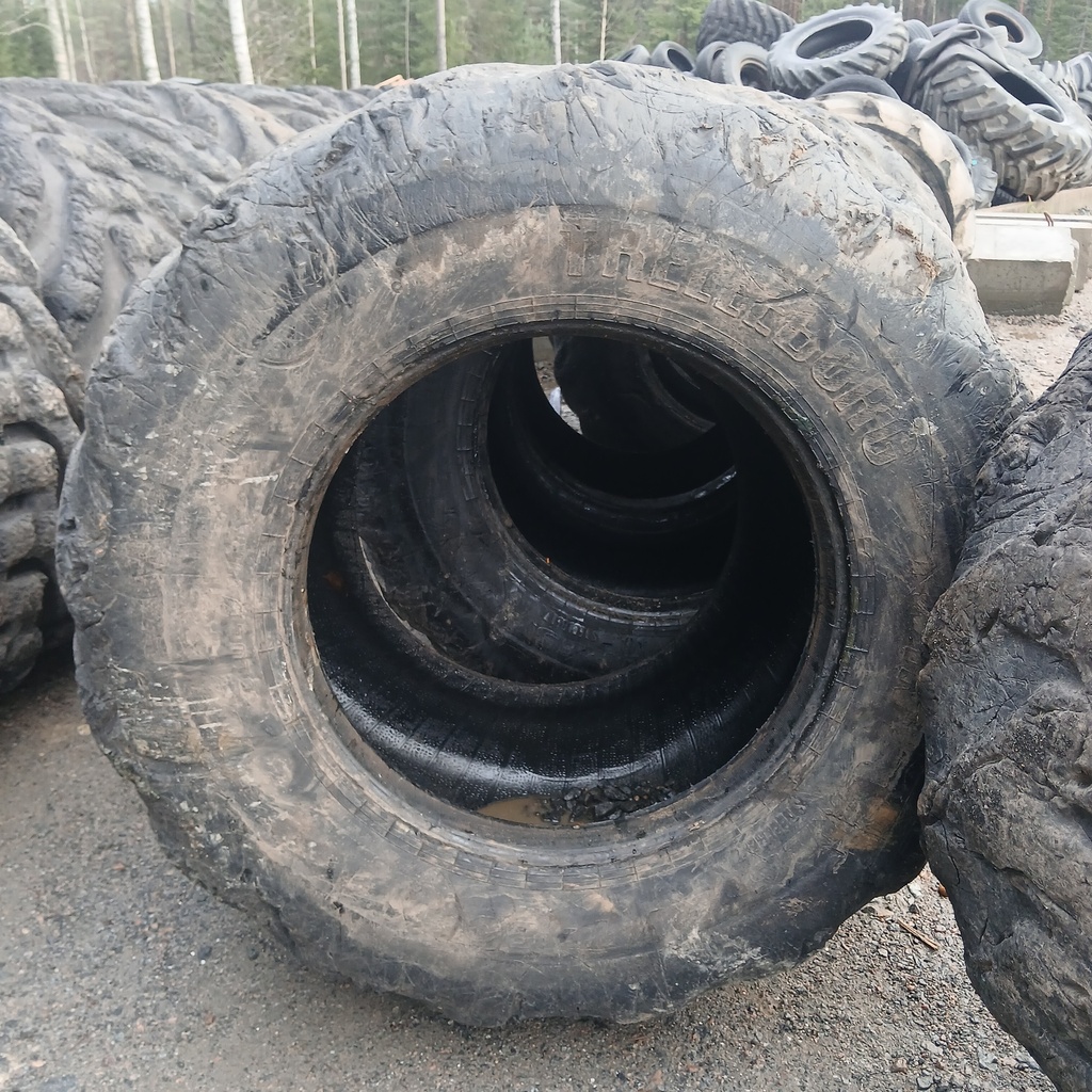 710/45-26.5 Trelleborg twin forestry T480 15-20mm Käytetty