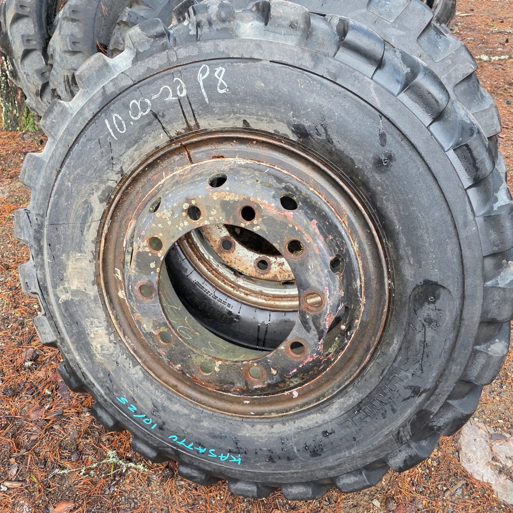 10.00-20 16pr Käytetyt kaivinkoneen renkaat vanteilla uusilla sisärenkailla kasattuna PJ: 10x335 KR:221mm