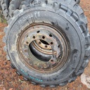 10.00-20 16pr Käytetyt kaivinkoneen renkaat vanteilla uusilla sisärenkailla kasattuna PJ: 10x335 KR:221mm