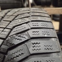 245/35R20 95W Hankook Winter I*cept Evo2 Käytetty kitkarengas 6mm DOT-20 (Laita kulunut vähän)