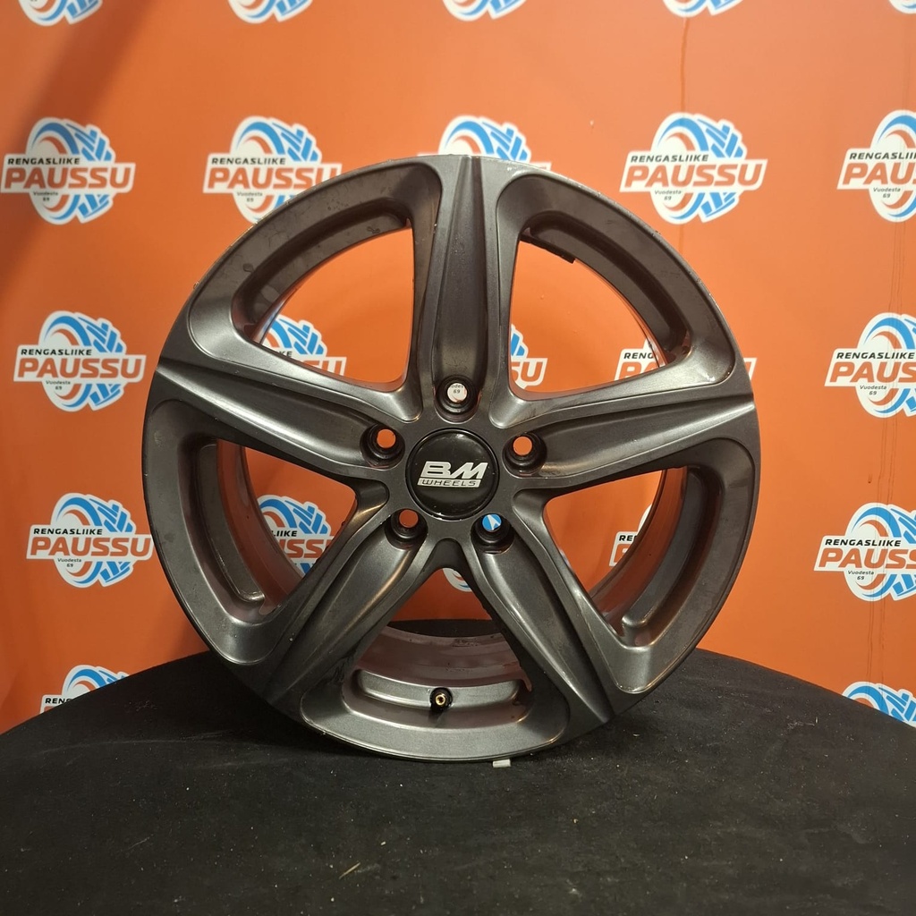 Käytetty BM Wheels vannesarja 5x112 ET 45 KR 57,1 7x16"