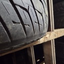 285/35R22 102W Hankook Ventus ST Käytetty kesärengas 3,5-4,5mm DOT-09 (toisesta renkaasta laidat kuluneet)
