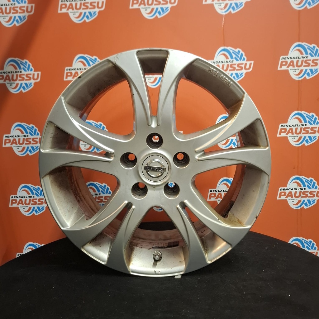 Käytetty NISSAN vannesarja 5x114,3 ET 40 KR 66,1 7x17"