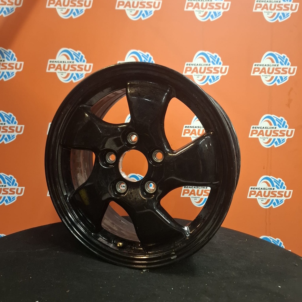 Käytetty vannesarja 5x114,3 ET 46 KR 66,6 6x15"