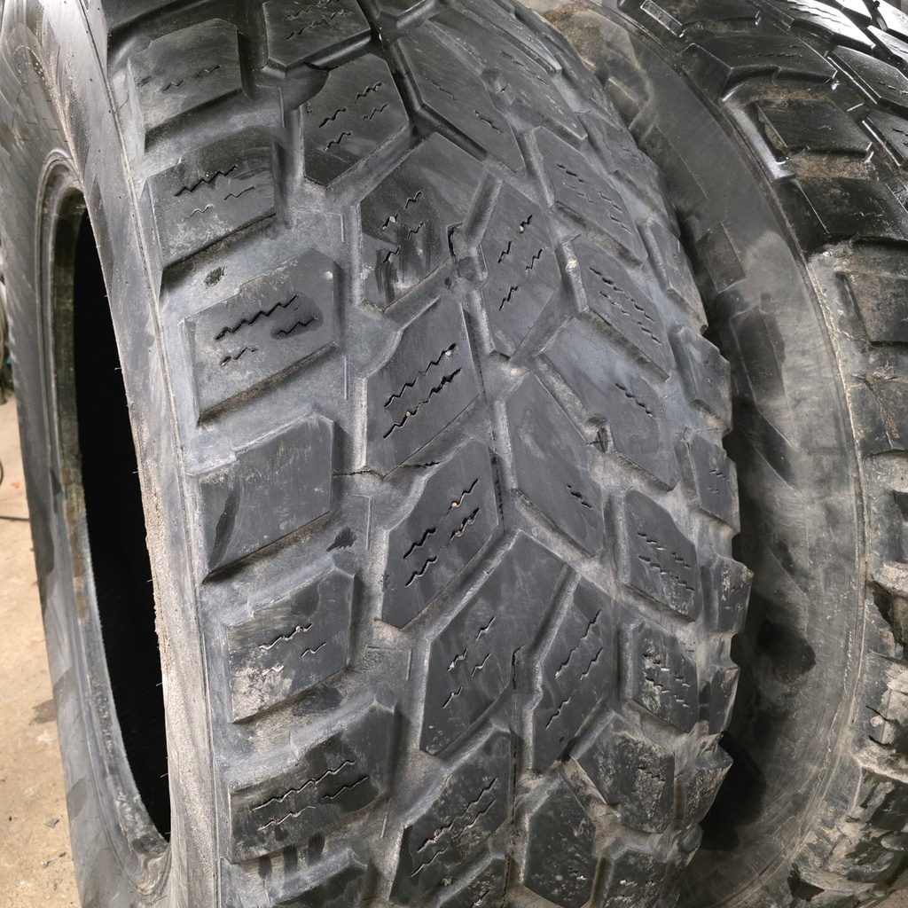 650/65R42 176A8/171D Nokian HKPL TRI Käytetty palapintarengas 13mm DOT-21 (Hyvä runko)