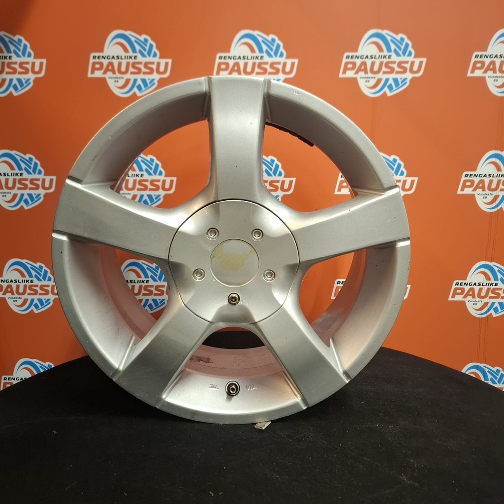 Käytetty vannesarja 5x114,3 ET 25 KR 73,1 6,5x15"