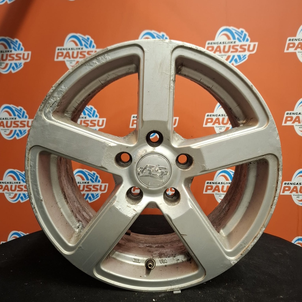 Käytetty RS vannesarja 5x108 ET 45 KR 65,1 6,5x15" (Hapettumaa vanteissa)