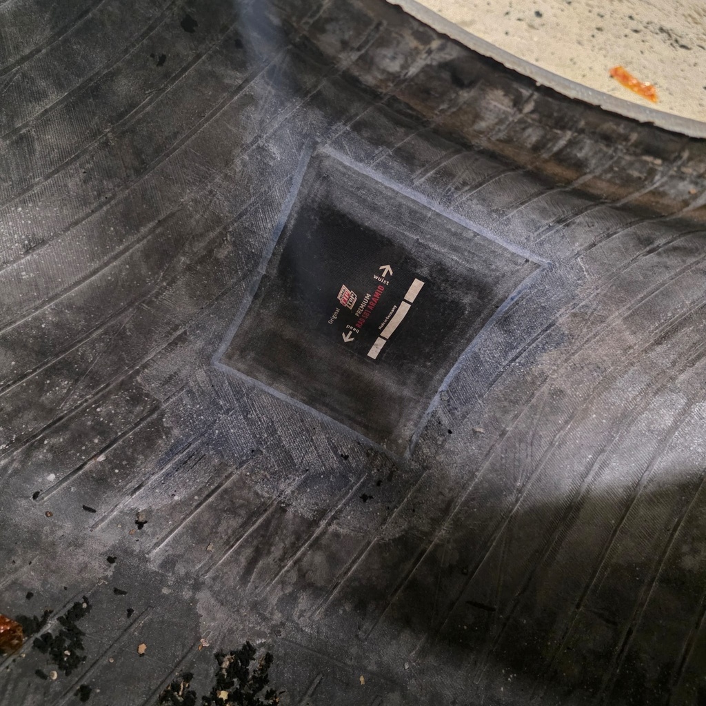 18.4-30 8pr Taurus Käytetty rengas 20mm (korjattu)