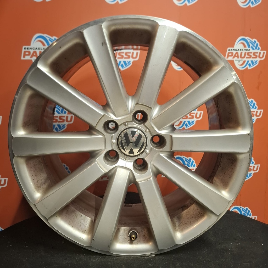 Käytetty VOLKSWAGEN vannesarja 5x112 ET 44 KR 57,1 8x18"