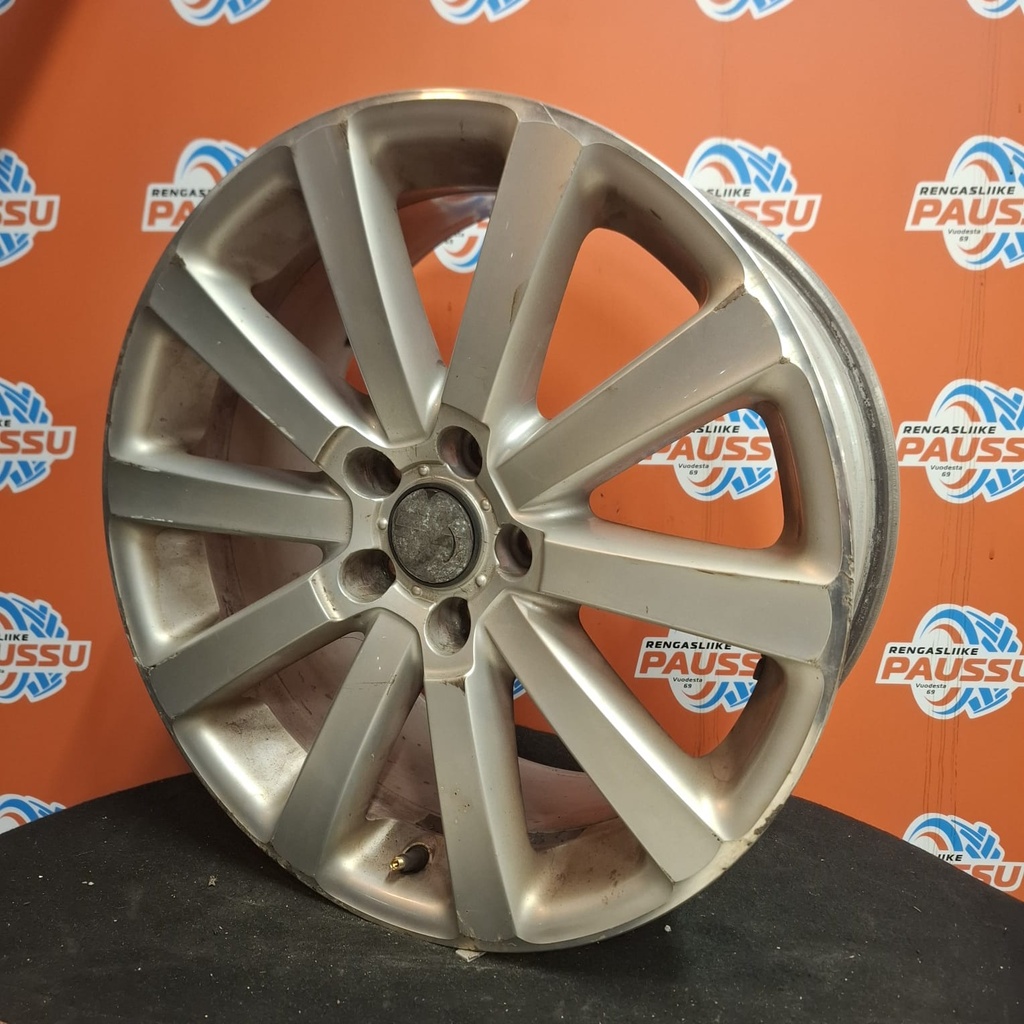 Käytetty VOLKSWAGEN vannesarja 5x112 ET 44 KR 57,1 8x18"