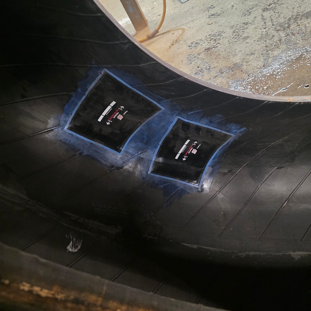 460/85R34 147A8 (18.4R34) Trelleborg TM600  Käytetty rengas 35mm DOT-10 (Asennus sisärenkaalla, Kuivumaa rungossa, 2x tossu)