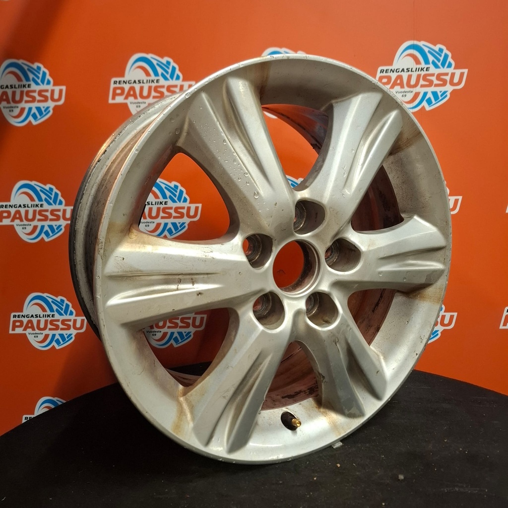 Käytetty TOYOTA vannesarja 4x114,3 ET 45 KR 60,1 7x16"