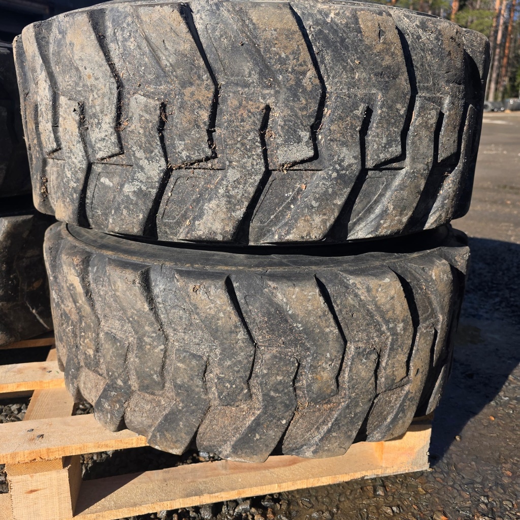 10-16.5 8pr ULTRASERVICE K192 Käytetty BOBCAT rengas