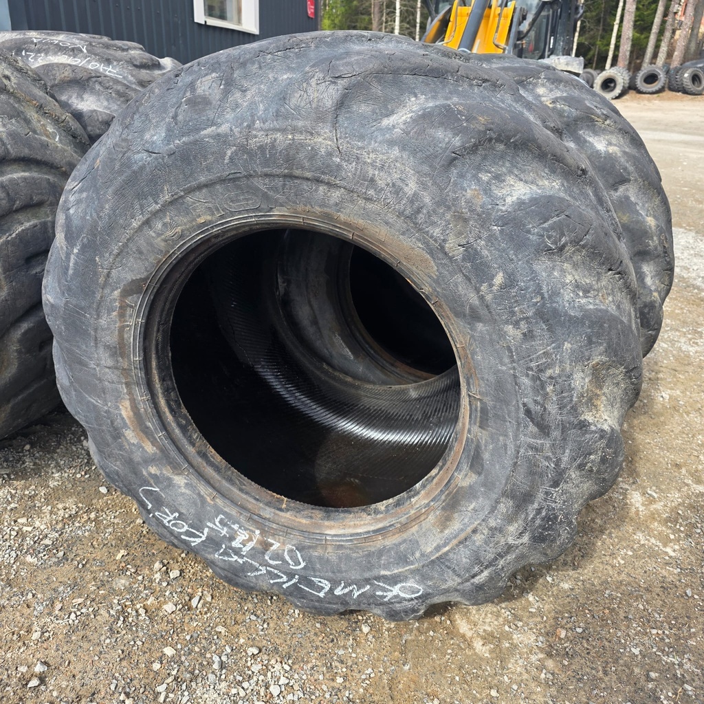 710/40-22.5 16pr NOKIAN FOREST KING F Käytetty Metsäkonerengas DOT-06 13mm