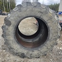 520/85R38 (20.8R38) 155A8/152B BKT AGRIMAX RT855  Käytetty rengas DOT-07 18-20mm (Levike renkaiksi, Toista korjattu, Asennus sisärenkaalla)