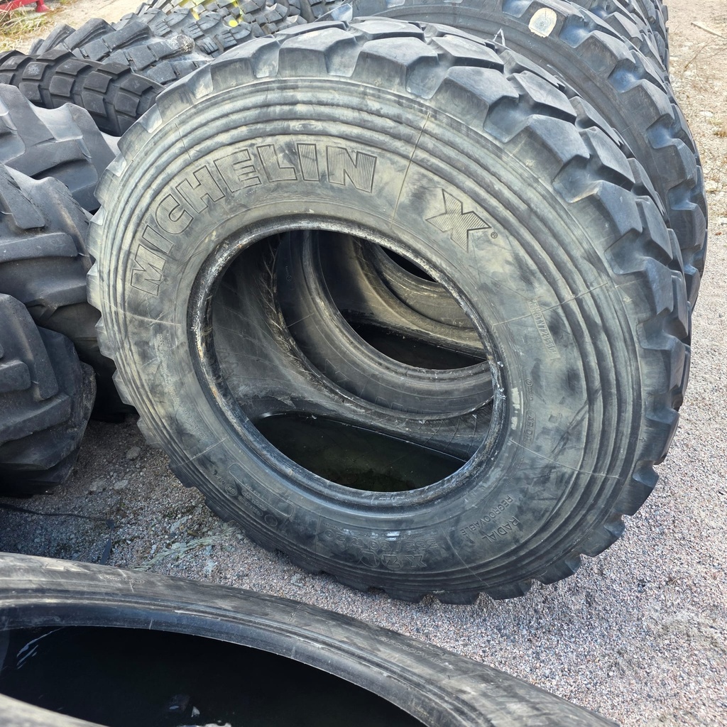 335/80R20 (12.5R20) 141K MICHELIN XZL Käytetty KA-rengas DOT-10  13-15mm