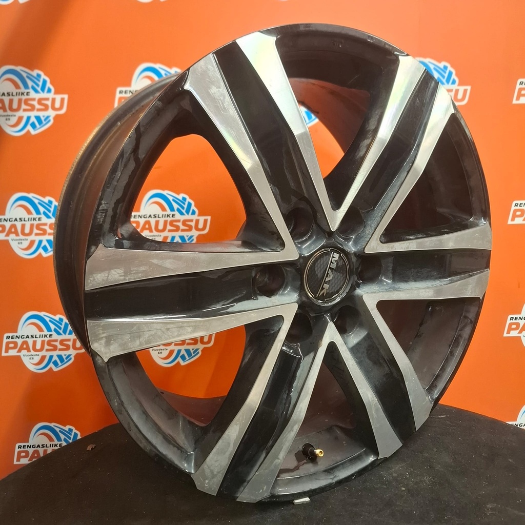 Käytetty MAK vannesarja 6x130 ET50 KR83,1 8x18"