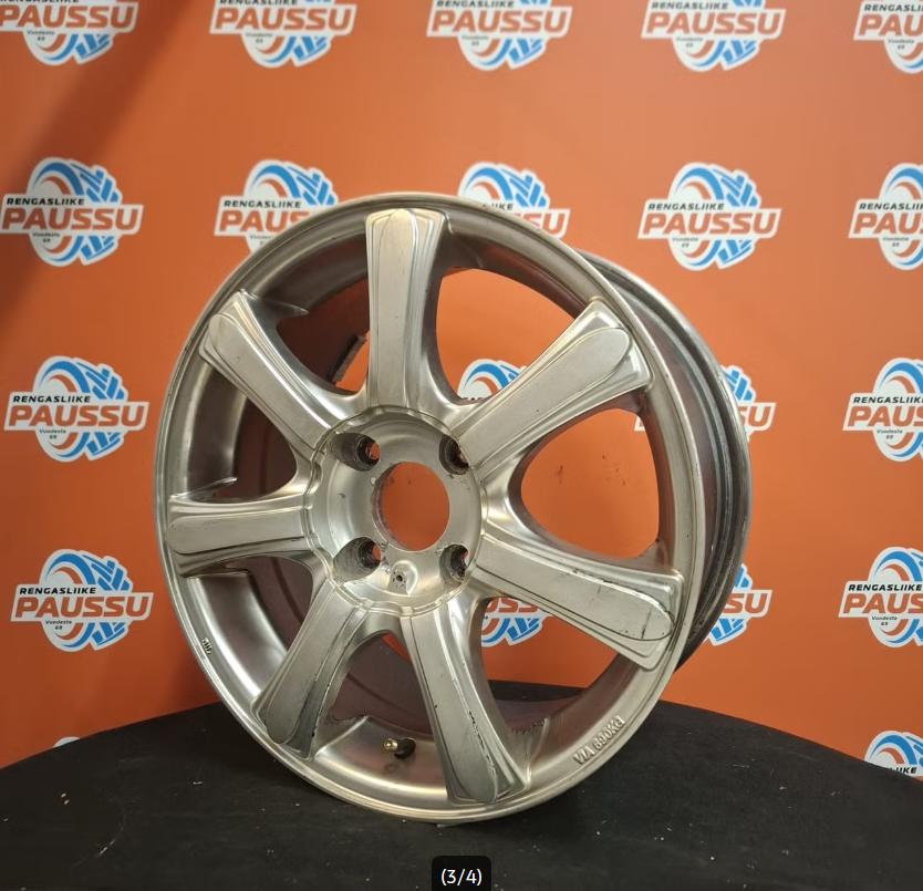 Käytetty vannesarja 4x114,3 ET 45 KR 73,1 7x16"