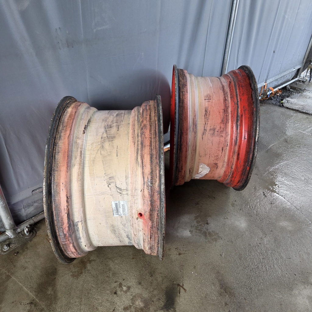 Fendin Käytetyt vanteet Titan DW16x30 PJ:10x335 KR:281 ET:-140 Takamitta: 180mm