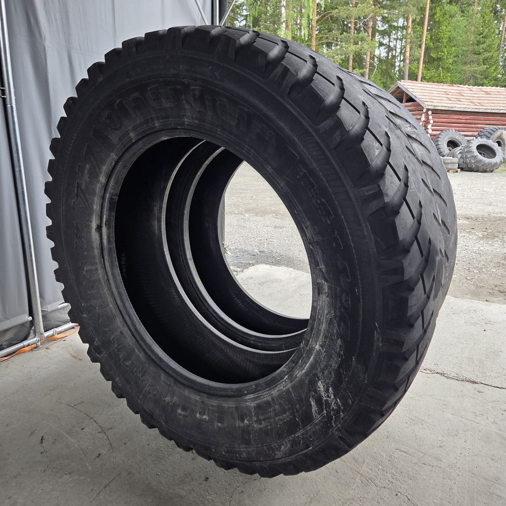 480/80R38 166A8/161D Nokian TRI 2 Käytetty palapintarengas Tubeless DOT-06 (Sileät)