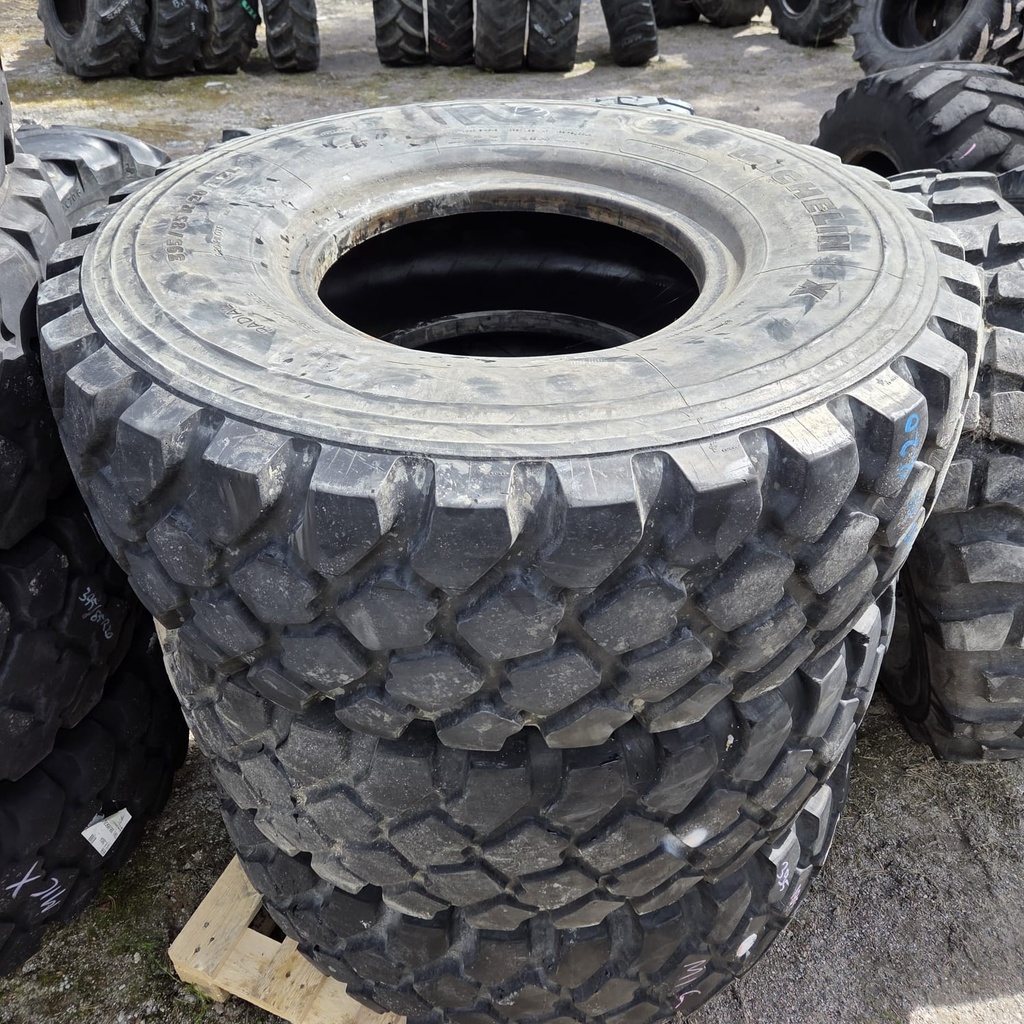 395/85R20 168G Michelin XZL Käytetty KA-rengas veto DOT-99  14-18mm