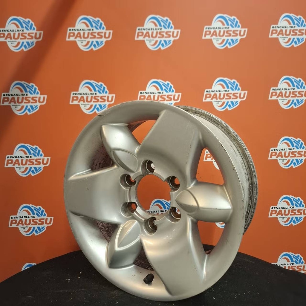 Käytetty NISSAN vannesarja 16"
