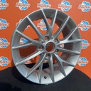 Uusi BMW Y-SPOKE 380 vannesarja 5x120 ET40 KR72,6 7,5x17" (Renkaat käyneet vain päällä)