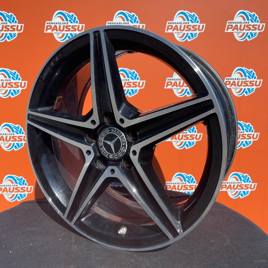 Käytetty MB vannesarja 5x112 KR 66,6 ET44 7,5x18" ja ET49 8,5x18"