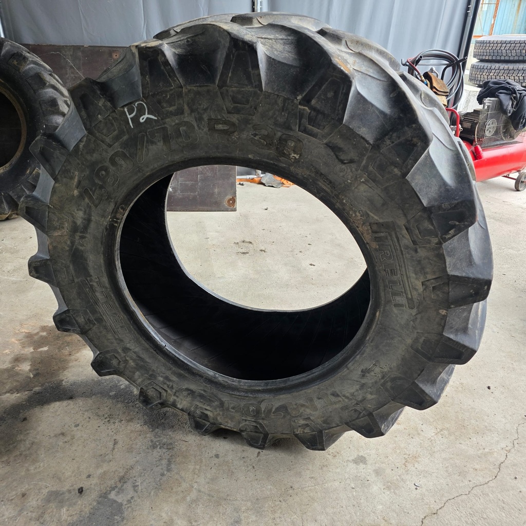480/70R30 141A8/B Pirelli TM700  Käytetty rengas DOT-08 20mm (Asennus sisärenkaalla)