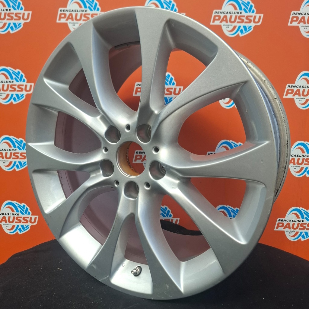 Käytetty BMW Style 450 vannesarja 5x120 ET48 KR74,1 9x19"